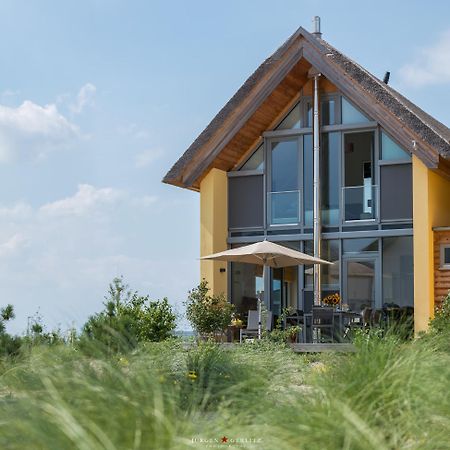 Ostsee - Reetdachhaus Nr 7 "Haddock" Im Strand Resort Heiligenhafen Eksteriør bilde